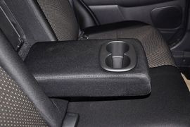 2013款广汽三菱新劲炫2.0L手动两驱舒适版