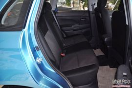 2013款广汽三菱新劲炫2.0L手动两驱舒适版