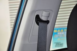 2013款广汽三菱新劲炫2.0L手动两驱舒适版