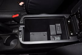 2013款广汽三菱新劲炫2.0L自动四驱旗舰版