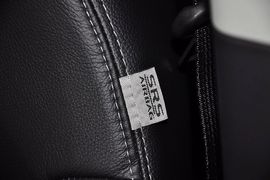 2013款广汽三菱新劲炫2.0L自动四驱旗舰版