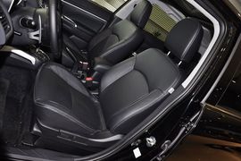 2013款广汽三菱新劲炫2.0L自动四驱旗舰版