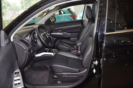 2013款广汽三菱新劲炫2.0L自动四驱旗舰版