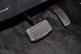 2013款广汽三菱新劲炫2.0L自动四驱旗舰版