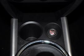 2013款广汽三菱新劲炫2.0L自动四驱旗舰版