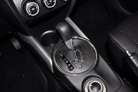 2013款广汽三菱新劲炫2.0L自动四驱旗舰版