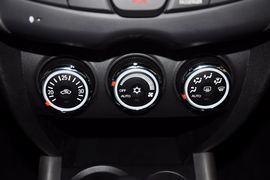 2013款广汽三菱新劲炫2.0L自动四驱旗舰版