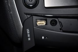 2013款广汽三菱新劲炫2.0L自动四驱旗舰版