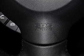 2013款广汽三菱新劲炫2.0L自动四驱旗舰版