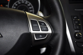 2013款广汽三菱新劲炫2.0L自动四驱旗舰版