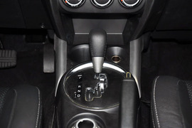 2013款广汽三菱新劲炫2.0L自动四驱旗舰版