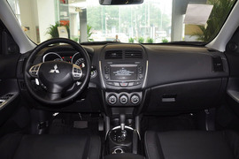 2013款广汽三菱新劲炫2.0L自动四驱旗舰版