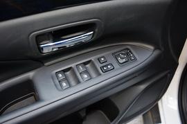 2017款三菱欧蓝德2.0L