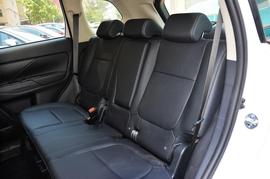 2017款三菱欧蓝德2.0L