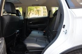 2017款三菱欧蓝德2.0L