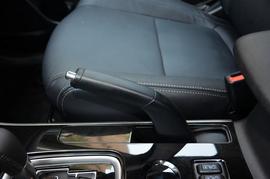 2017款三菱欧蓝德2.0L