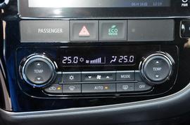 2017款三菱欧蓝德2.0L