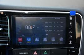 2017款三菱欧蓝德2.0L