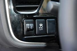 2017款三菱欧蓝德2.0L