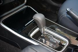 2017款三菱欧蓝德2.0L