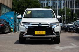 2017款三菱欧蓝德2.0L