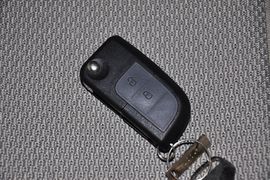 2012款长安悦翔V3