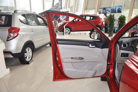 2012款长安悦翔V3