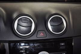 2012款长安悦翔V3