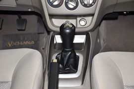 2012款长安悦翔V3