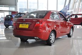 2012款长安悦翔V3