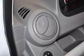 2010款雪佛兰赛欧两厢1.2L手动理想版