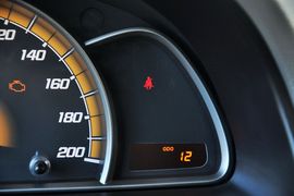 2010款雪佛兰赛欧两厢1.2L手动理想版