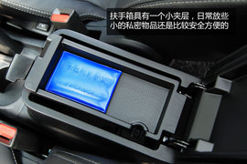 试驾2013款雪铁龙C4