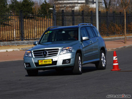 2008款奔驰GLK300试驾