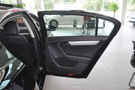 2013款大众迈腾1.8TSI领先型
