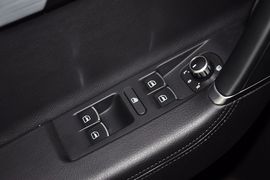 2013款大众迈腾1.8TSI领先型