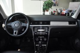 2013款大众宝来1.4TSI手动舒适型