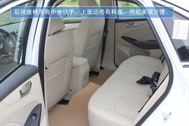 奇瑞艾瑞泽7实拍