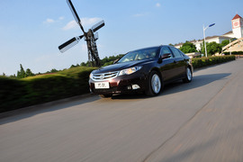 配置/动力宜家用！试驾比亚迪思锐1.5TID