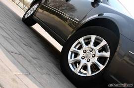 2008款别克君越混和动力车试驾