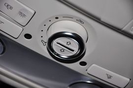 2012款大众迈腾旅行轿车2.0TSI舒适版