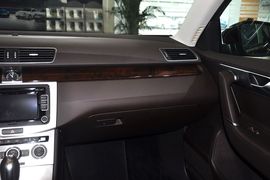 2012款大众迈腾旅行轿车2.0TSI舒适版