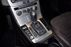 2012款大众迈腾旅行轿车2.0TSI舒适版