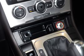 2012款大众迈腾旅行轿车2.0TSI舒适版
