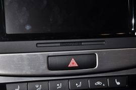 2012款大众迈腾旅行轿车2.0TSI舒适版