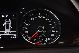2012款大众迈腾旅行轿车2.0TSI舒适版