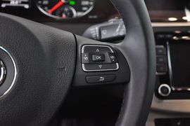 2012款大众迈腾旅行轿车2.0TSI舒适版