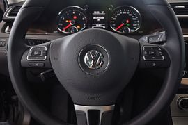 2012款大众迈腾旅行轿车2.0TSI舒适版