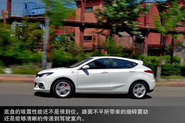 试驾2013款长安致尚XT