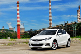 试驾2013款长安致尚XT